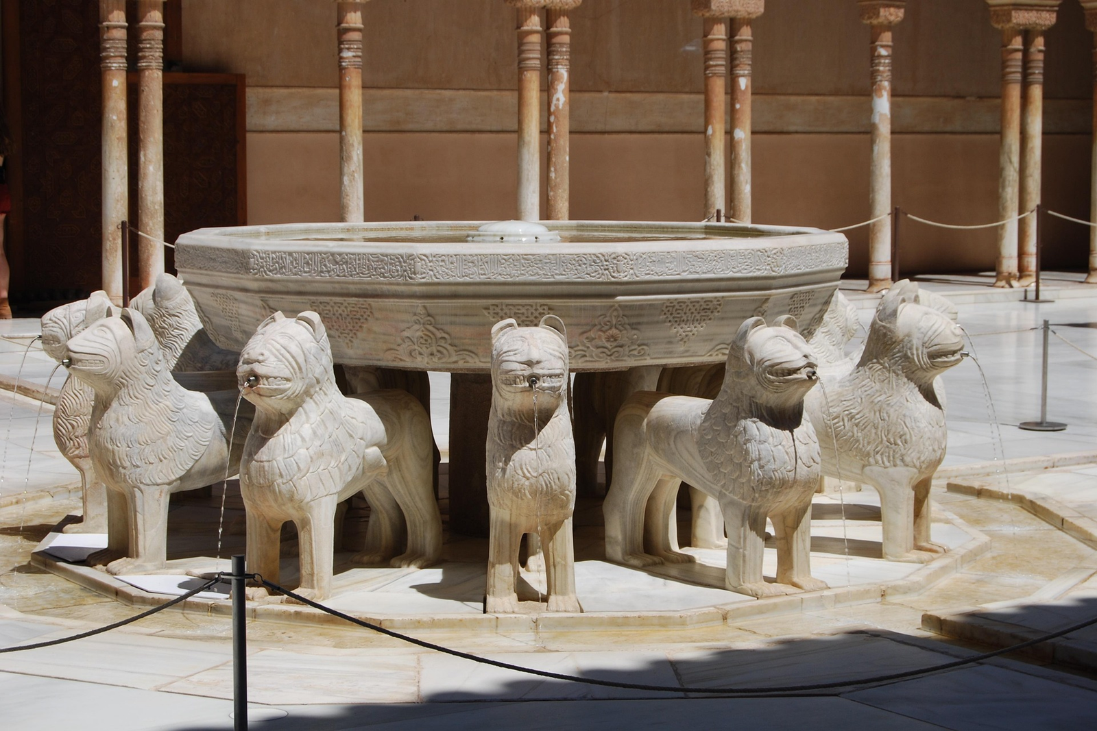 Alhambra Ticket Types Explained Which Alhambra Tickets to Buy - Tipos de entradas de la Alhambra explicados Qué entradas de la Alhambra comprar - De verschillende soorten Alhambra tickets: Welke Alhambra Tickets Kopen - Alhambra-Ticketarten erklärt: Welche Tickets sollte man kaufen - Tipi di biglietti per l'Alhambra spiegati: quali biglietti acquistare - Types de billets Alhambra expliqués: Quels billets acheter - アルハンブラのチケットタイプの説明：どのチケットを購入すべきですか